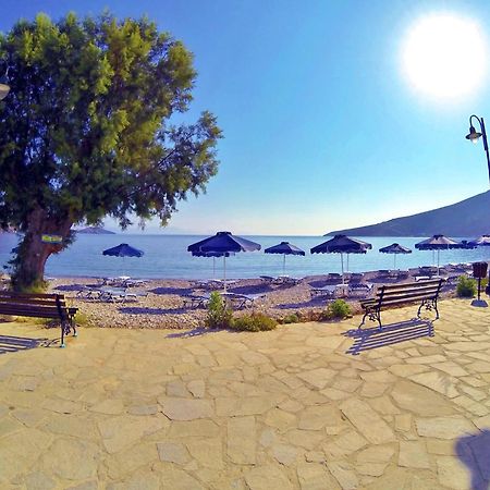 Dream Island Hotel Livadia  Exterior photo
